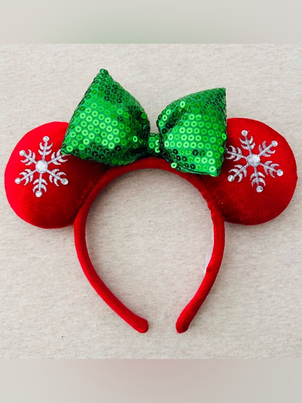 Disneyland parks red Christmas themed Minnie eras
